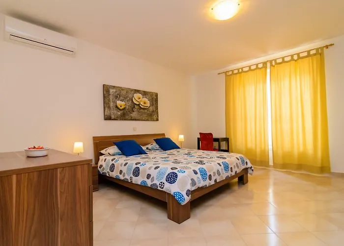 Ornella Διαμέρισμα *