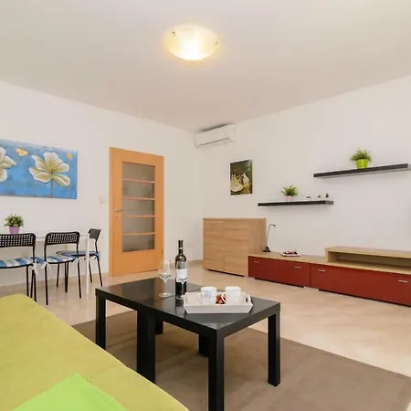 Ornella Apartment